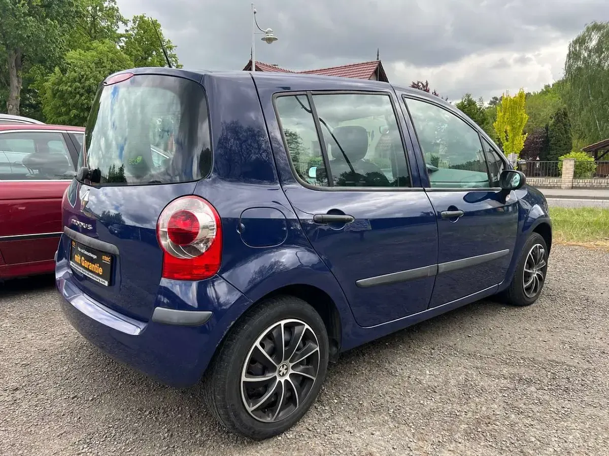 Używany Renault Modus Avantage 75 KM (55 kW) 2007 Niebieski Minivan