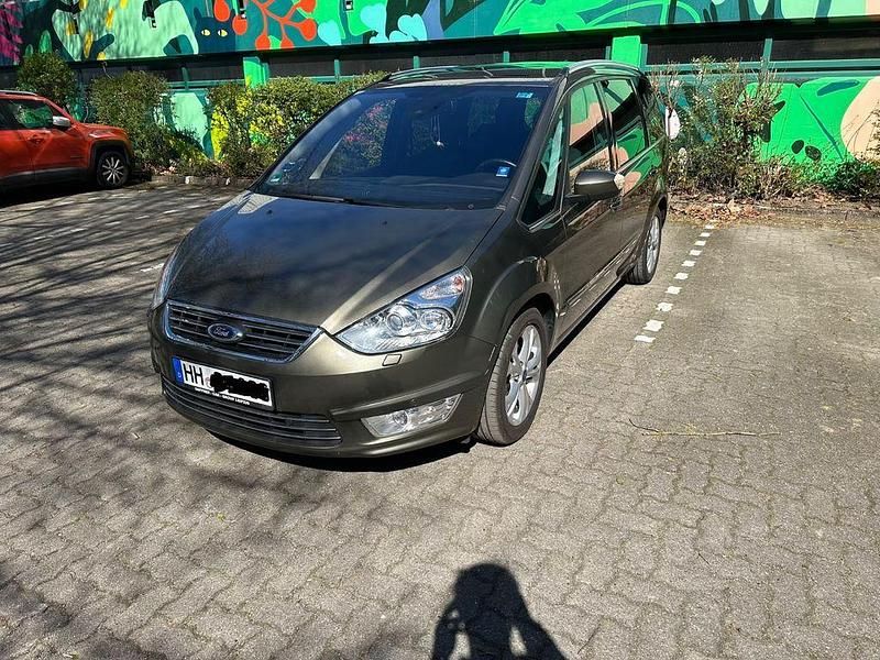 Używany Ford Galaxy Titanium 140 KM (102 kW) 2012 Zielony Minivan