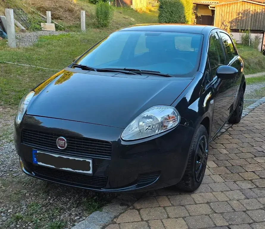 Gebraucht Fiat Punto Pop 69 PS (50 kW) 2012 Schwarz Kleinwagen