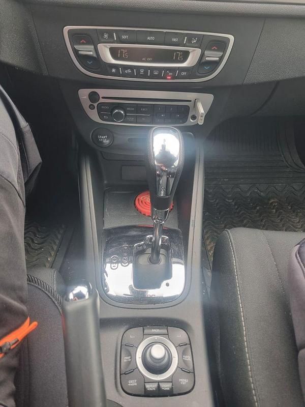 Gebraucht Renault Mégane Dynamique 110 PS (80 kW) 2013 Grau Limousine