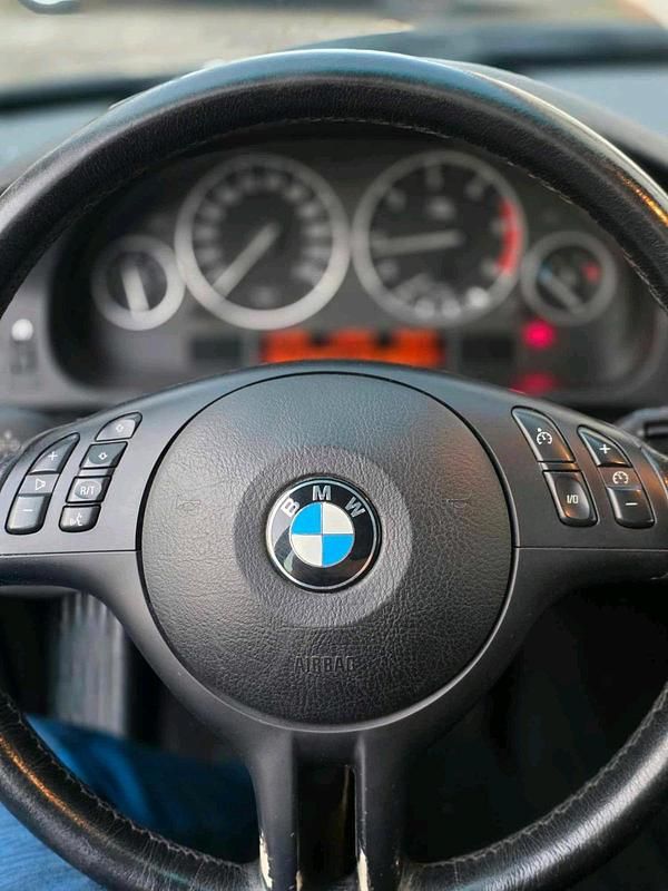 Gebraucht BMW 525 163 PS (119 kW) 2001 Grau Kombi