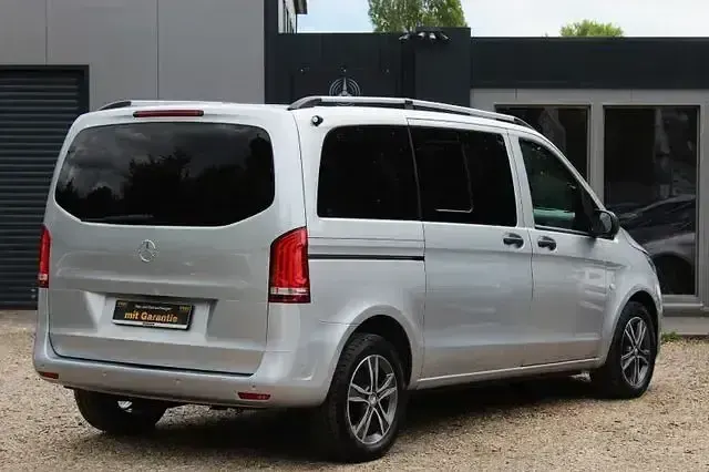 Gebraucht Mercedes Vito 190 PS (139 kW) 2019 Brillantsilber Van