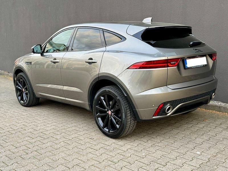Second-hand Jaguar E-Pace R-Dynamic 249 CP (183 kW) 2019 Gri SUV