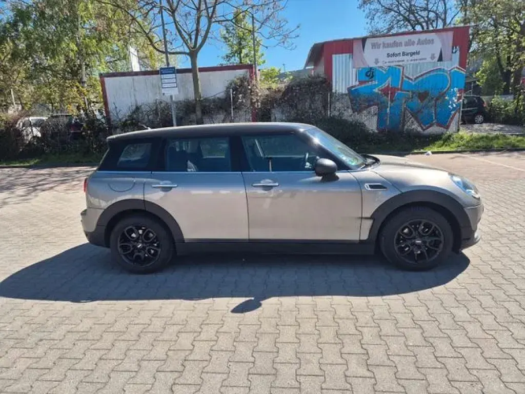 Usata Mini ONE 102 CV (75 kW) 2017 Argento Utilitaria