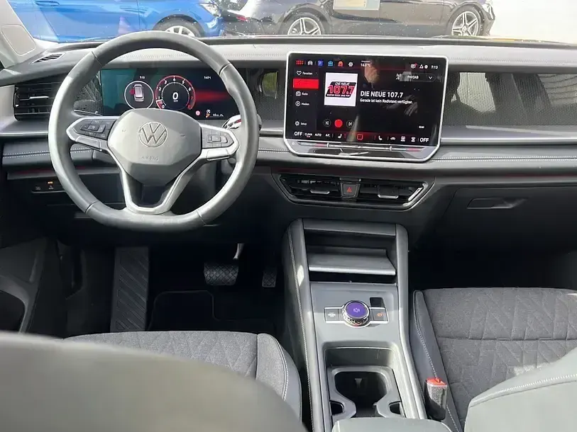 Gebraucht VW Tayron 150 PS (110 kW) 2025 Grenadillschwarz SUV