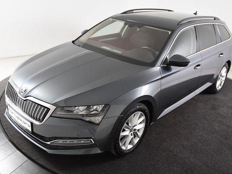 Gebraucht Skoda Superb 218 PS (160 kW) 2021 Grau Kombi