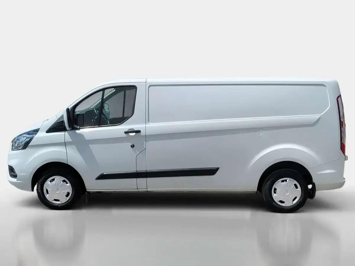 Gebraucht Ford 300 Trend 105 PS (77 kW) 2022 Weiß Van / Kleinbus