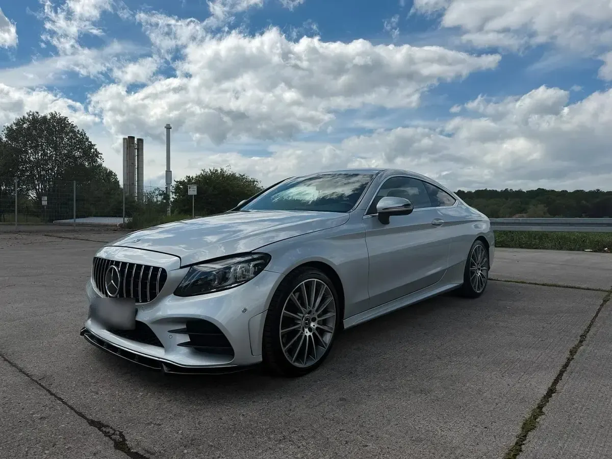 Gebraucht Mercedes C300 AMG line 258 PS (189 kW) 2020 Silber Coupé