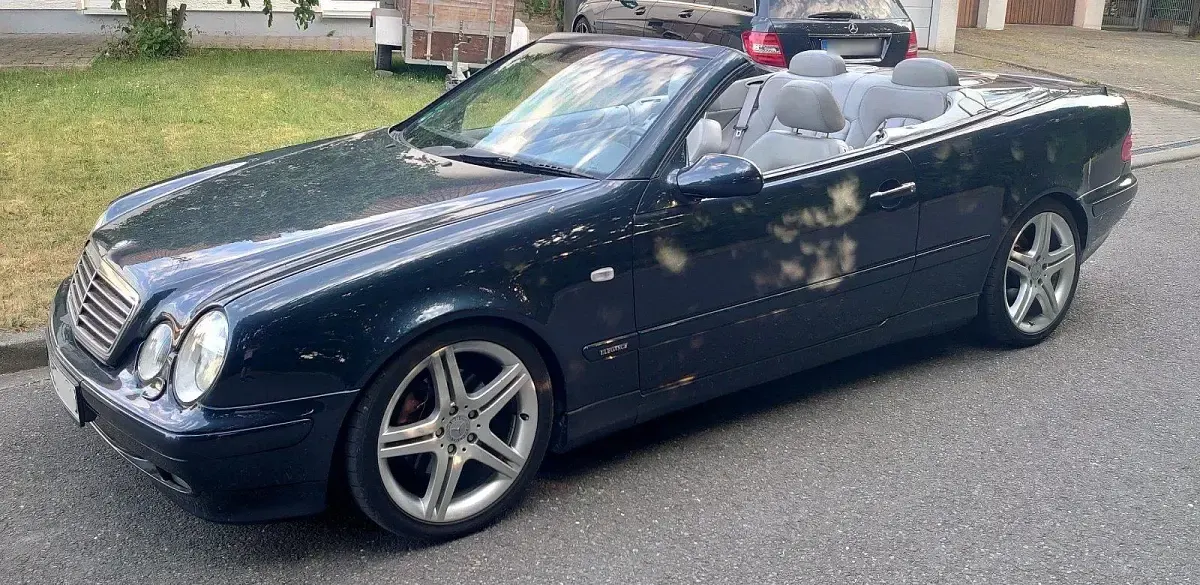 Gebraucht Mercedes CLK320 Elegance 218 PS (160 kW) 1999 Schwarz Cabrio