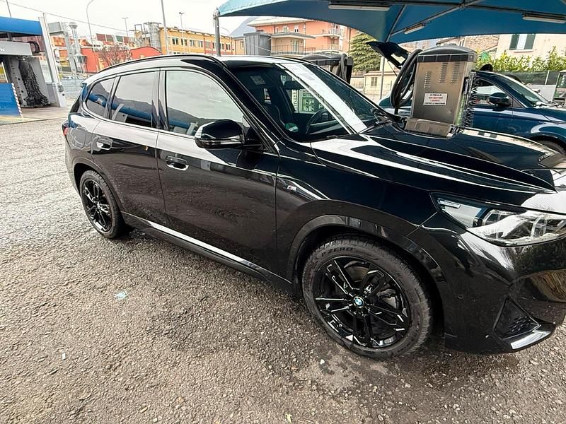 Gebraucht BMW X1 M Sport 218 PS (160 kW) 2023 Schwarz SUV