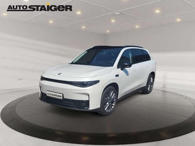 Nouă Leapmotor C10 160 kW (218 CP) 2025 Alb SUV
