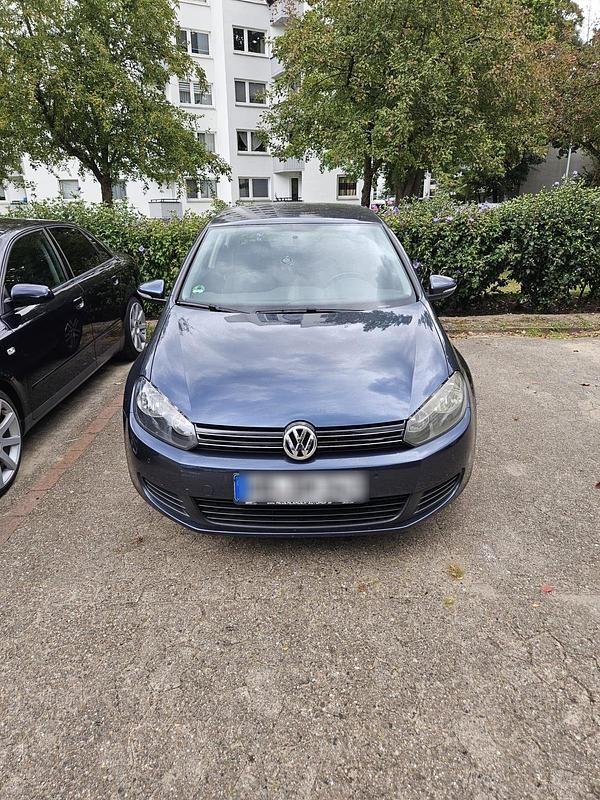 Blau Gebraucht 2009 VW Golf VI Limousine | 5.000 € - Bild 1/4