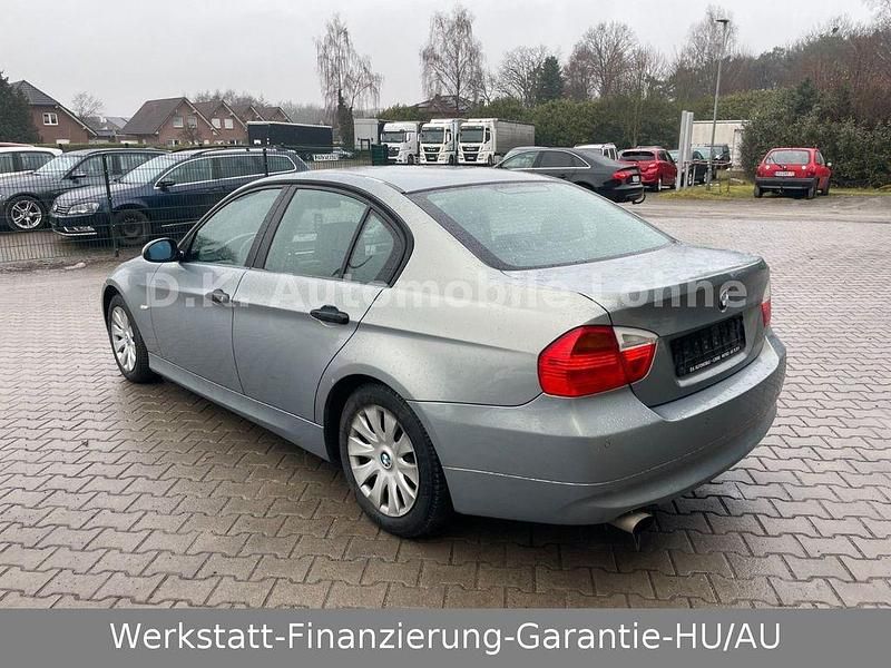 Gebraucht BMW 318 129 PS (94 kW) 2006 Blau Limousine