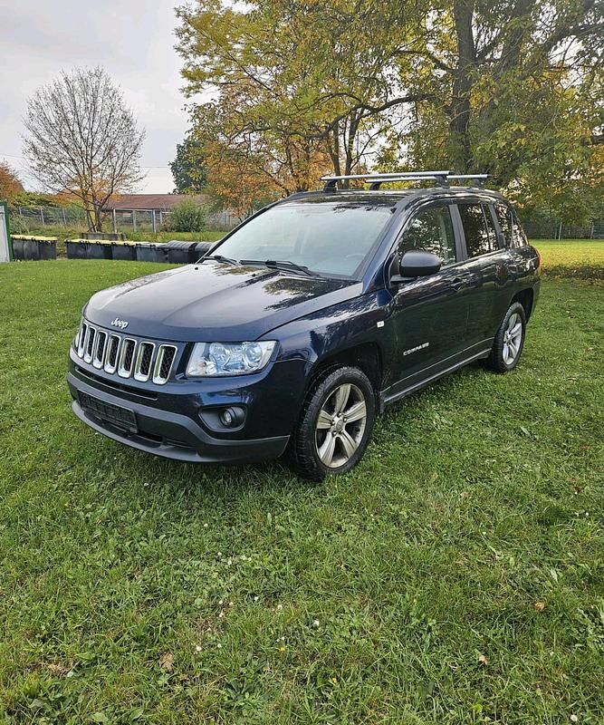 Blau Gebraucht 2012 Jeep Compass SUV | 4.500 € (Fairer Preis) - Bild 1/4