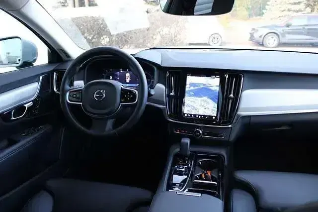 Gebraucht Volvo V90 Core 2025 Grau Kombi