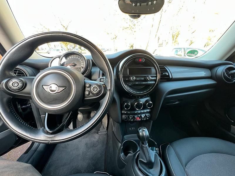 Gebraucht Mini One D 95 PS (69 kW) 2017 Schwarz Kleinwagen