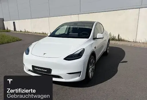 Käytetty Tesla Model Y 273 kW (372 HP) 2023 Valkoinen Katumaasturi