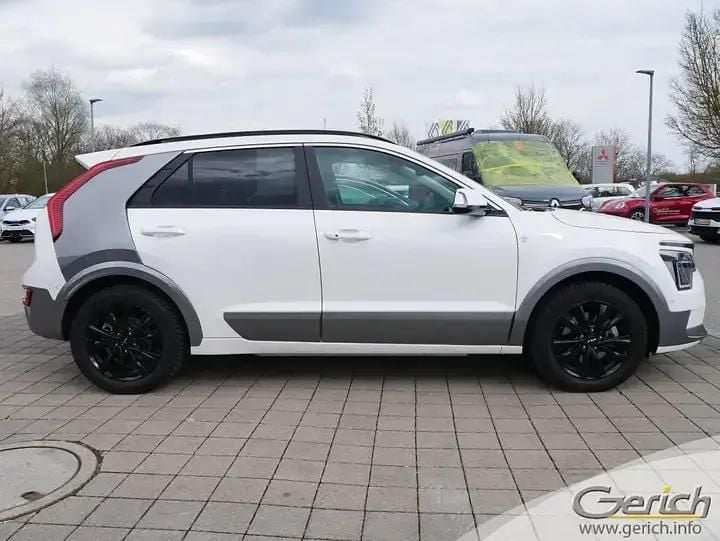 Gebraucht Kia e-Niro Inspiration 150 kW (204 PS) 2024 Snow white pearl (metallic) SUV