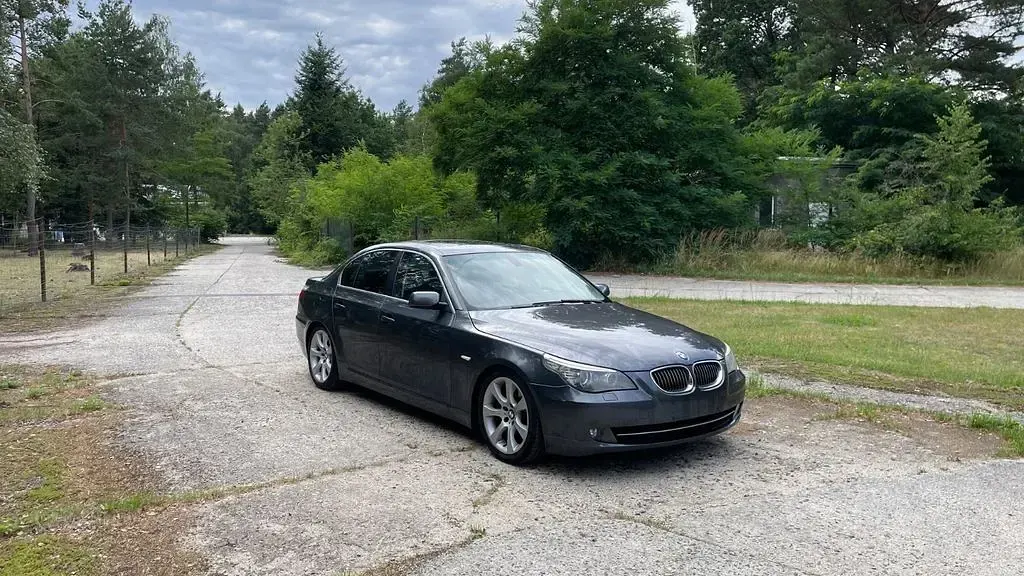 Gebraucht BMW 525 Performance 197 PS (144 kW) 2006 Grau Limousine