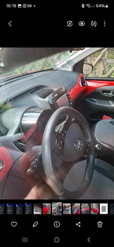 Gebraucht Toyota Aygo X-clusiv 69 PS (50 kW) 2014 Rot Kleinwagen