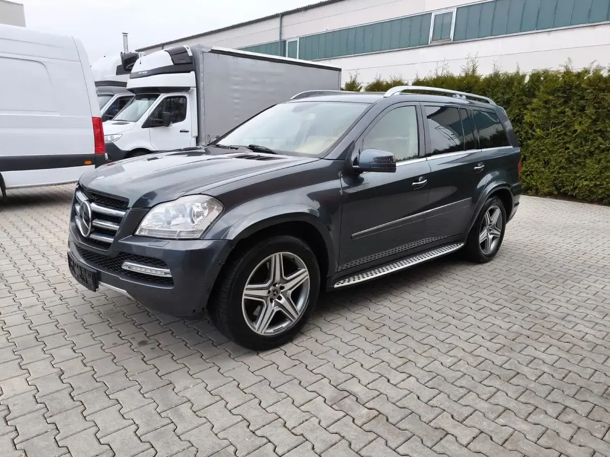 Gebraucht Mercedes GL450 306 PS (225 kW) 2011 Grau SUV