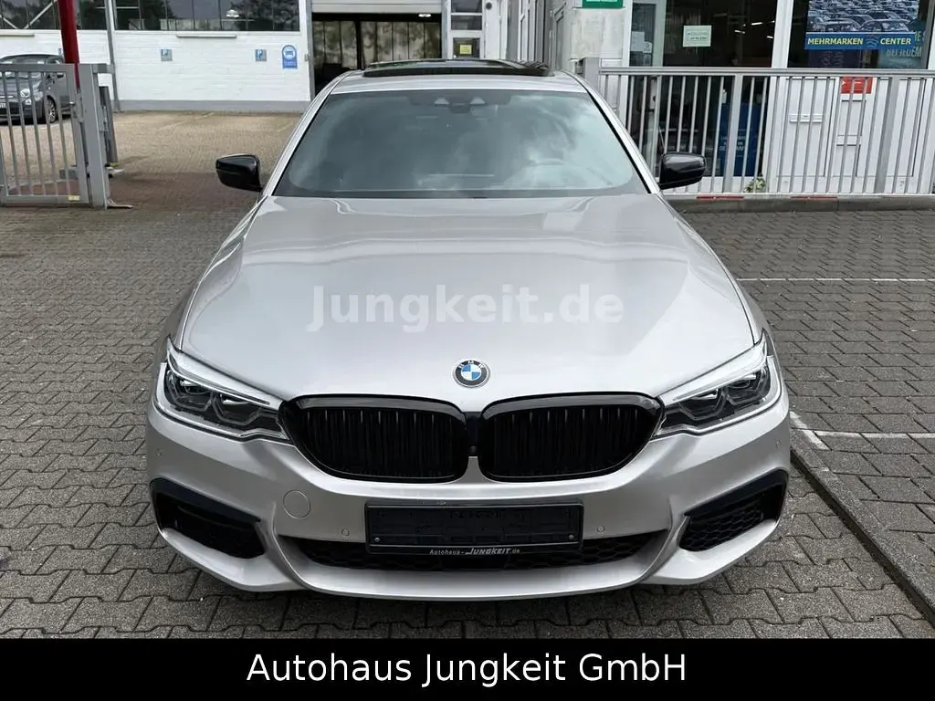 Gebraucht BMW 530e M Sport 252 PS (185 kW) 2018 Silber Limousine