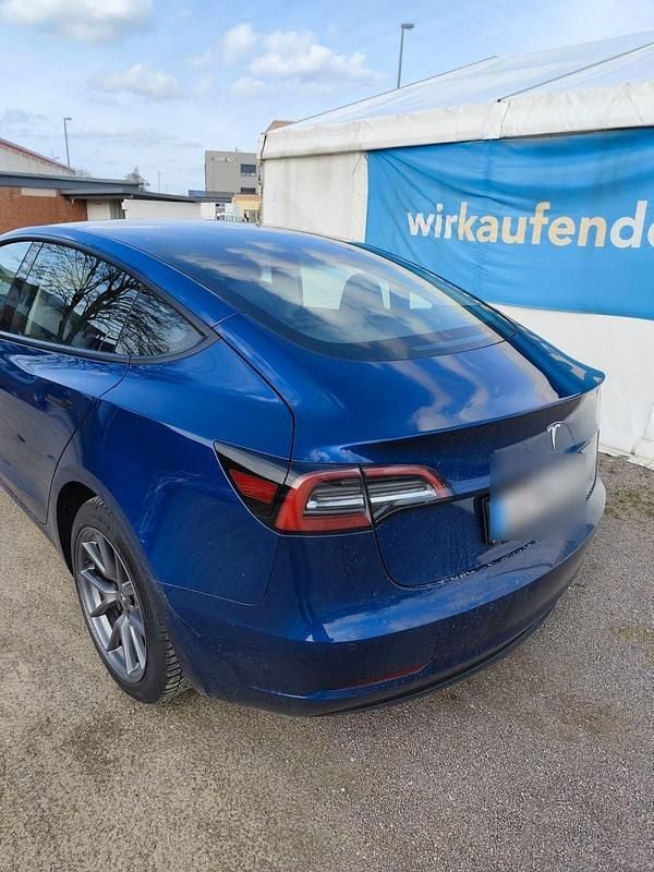 Gebraucht Tesla Model 3 RWD 208 kW (283 PS) 2022 Blau Limousine
