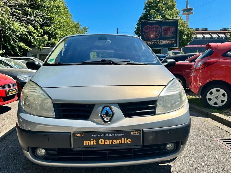 Gelb Gebraucht 2004 Renault Scénic II Dynamique Van / Kleinbus | 2.499 € (Etwas zu teuer) - Bild 1/4