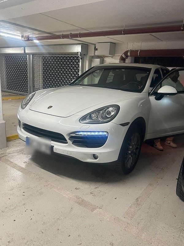 Gebraucht Porsche Cayenne 299 PS (219 kW) 2012 Weiß SUV