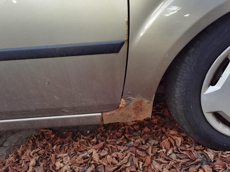 Gebraucht Ford Fiesta 69 PS (50 kW) 2004 Grau Kleinwagen