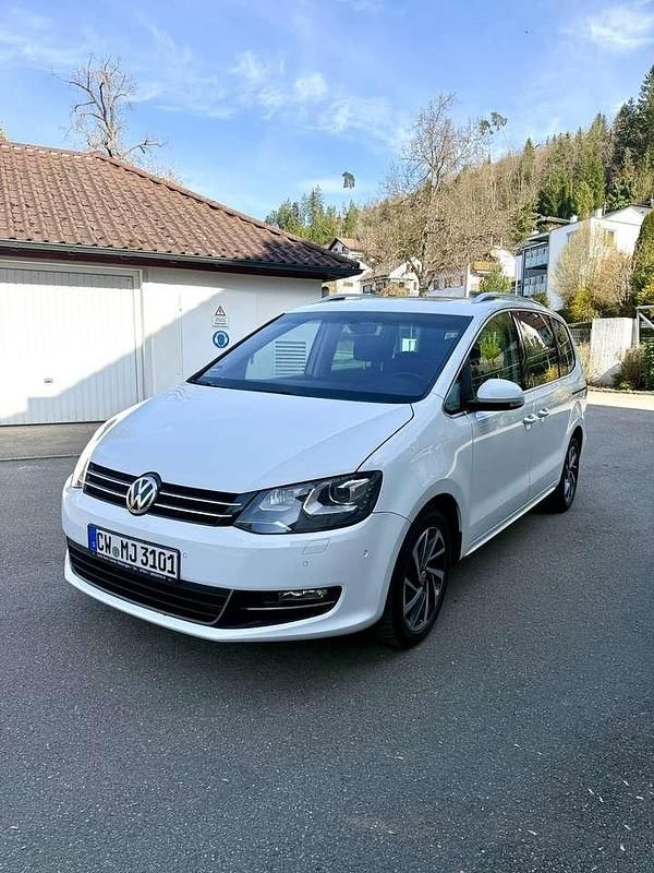 Gebraucht VW Sharan Sound 184 PS (135 kW) 2017 Weiß Van / Kleinbus