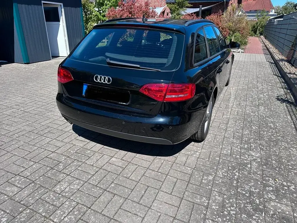 Gebraucht Audi A4 S-Line 143 PS (105 kW) 2011 Schwarz Kombi