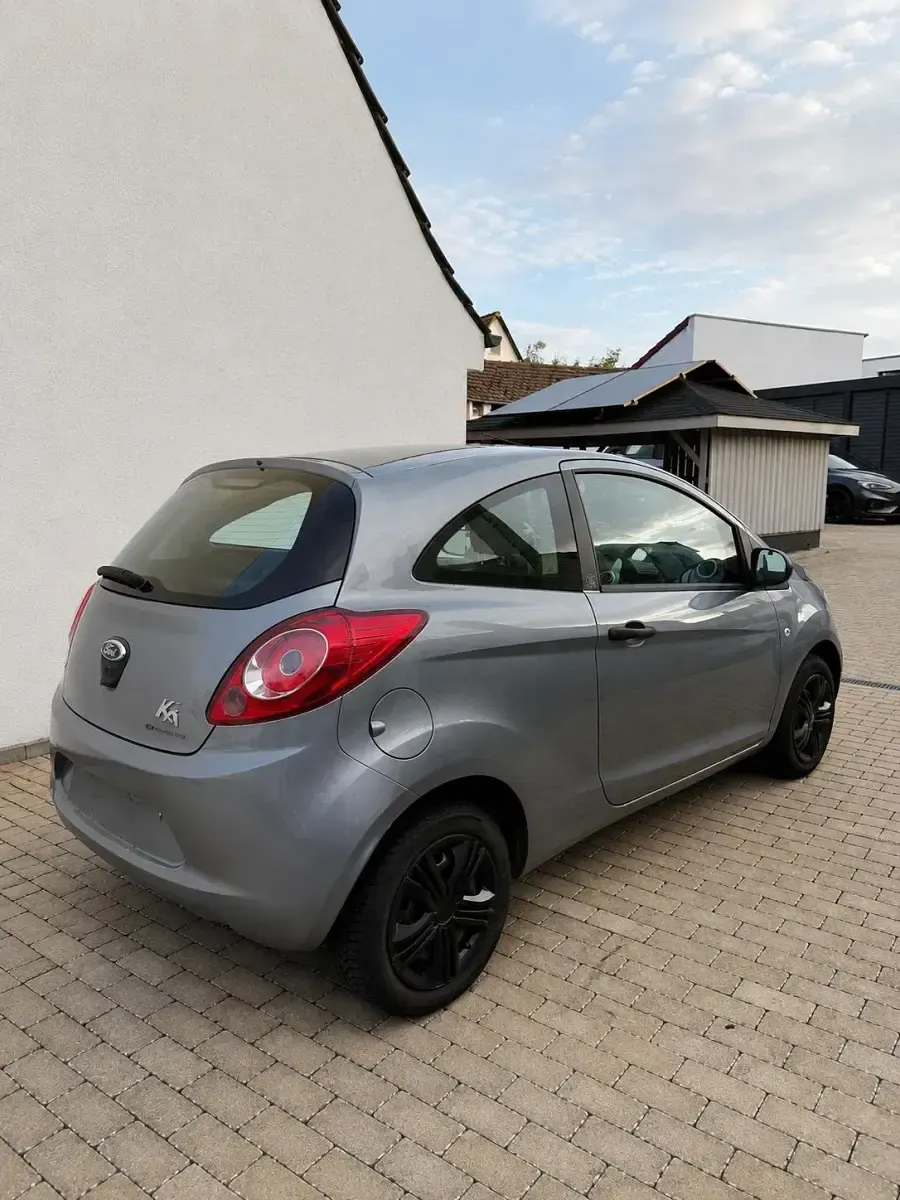 Gebraucht Ford Ka 69 PS (50 kW) 2009 Grau Kleinwagen