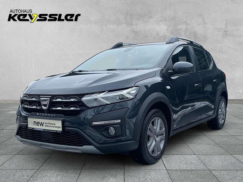 Gebraucht Dacia Sandero Comfort 101 PS (74 kW) 2022 Grau Kleinwagen