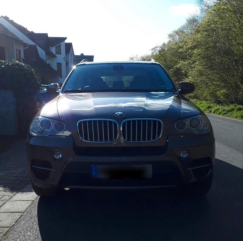 Gebraucht BMW X5 306 PS (225 kW) 2011 Braun SUV