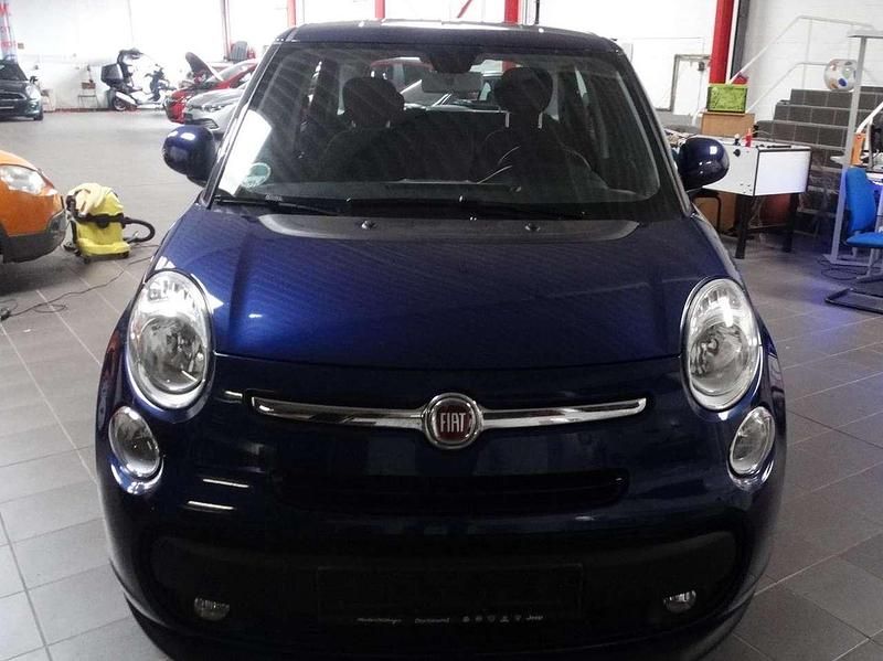 Blau Gebraucht 2016 Fiat 500L Lounge Van / Kleinbus | 8.900 € (Fairer Preis) - Bild 1/4