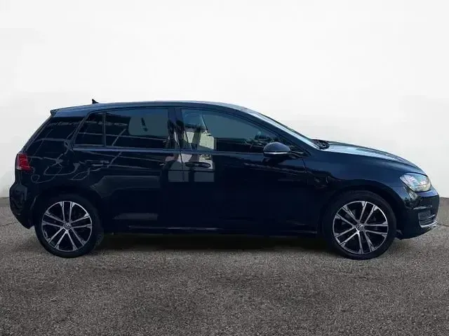 Gebraucht VW Golf VII LOUNGE 150 PS (110 kW) 2016 Schwarz Limousine