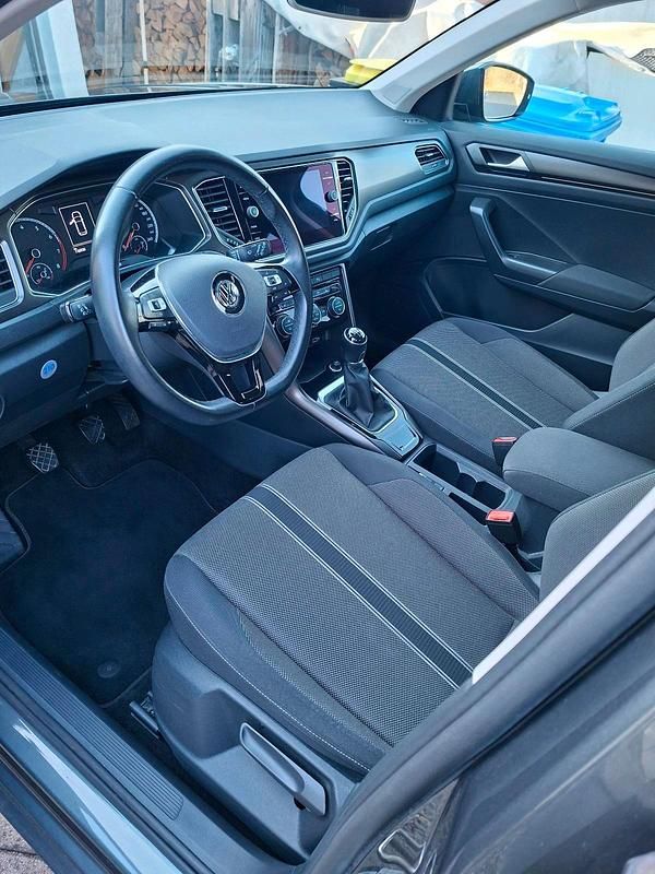 Gebraucht VW T-Roc Style 116 PS (85 kW) 2018 Grau SUV