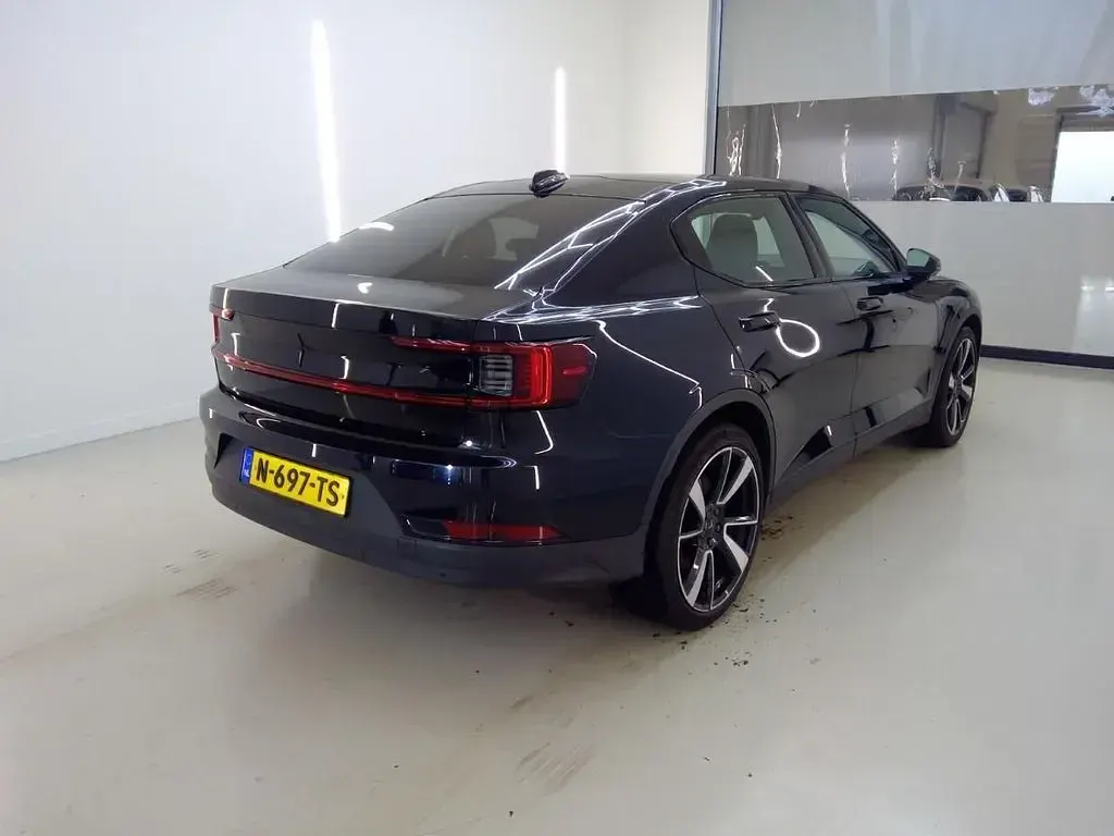 Second-hand Polestar 2 Long Range Single Motor 169 kW (231 CP) 2021 Negru Hatchback
