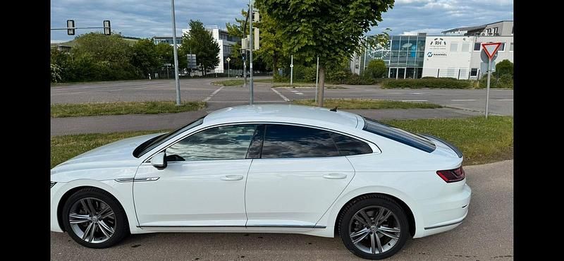 Gebraucht VW Arteon R-line 239 PS (175 kW) 2017 Weiß Kleinwagen