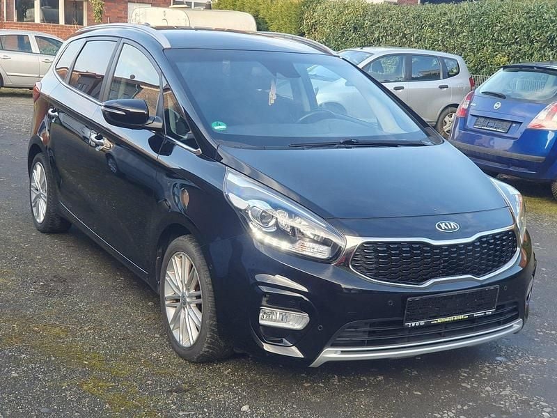 Gebraucht Kia Carens 141 PS (103 kW) 2017 Schwarz Van / Kleinbus
