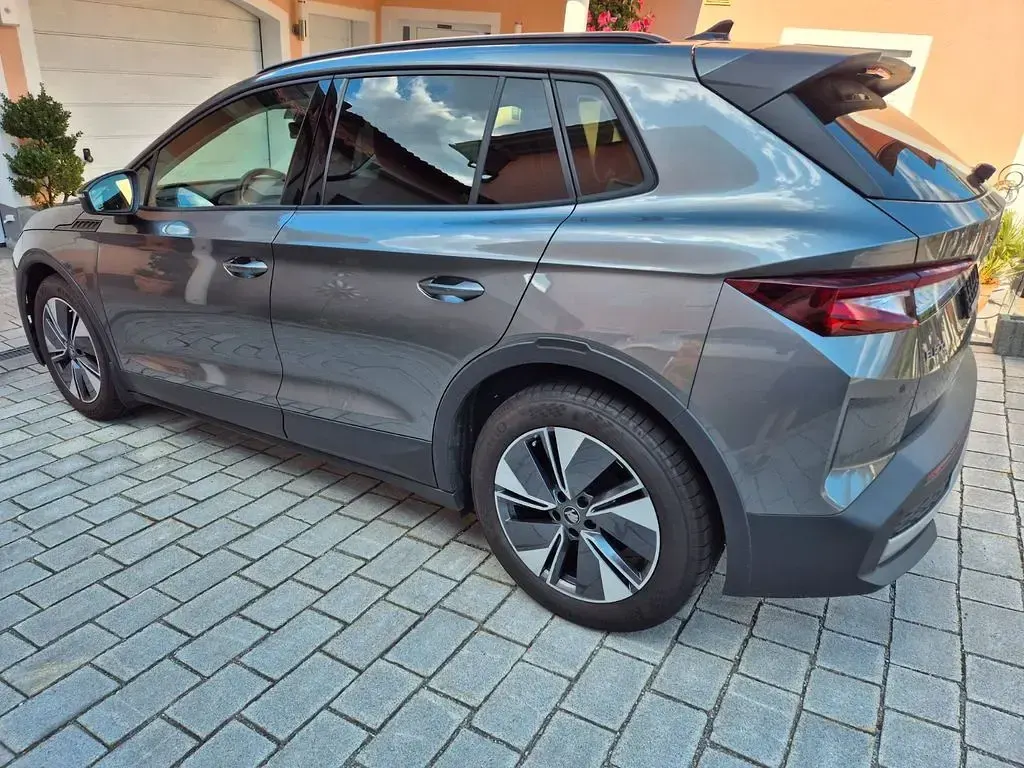 Gebraucht Skoda Elroq Loft 150 kW (204 PS) 2025 Grau SUV