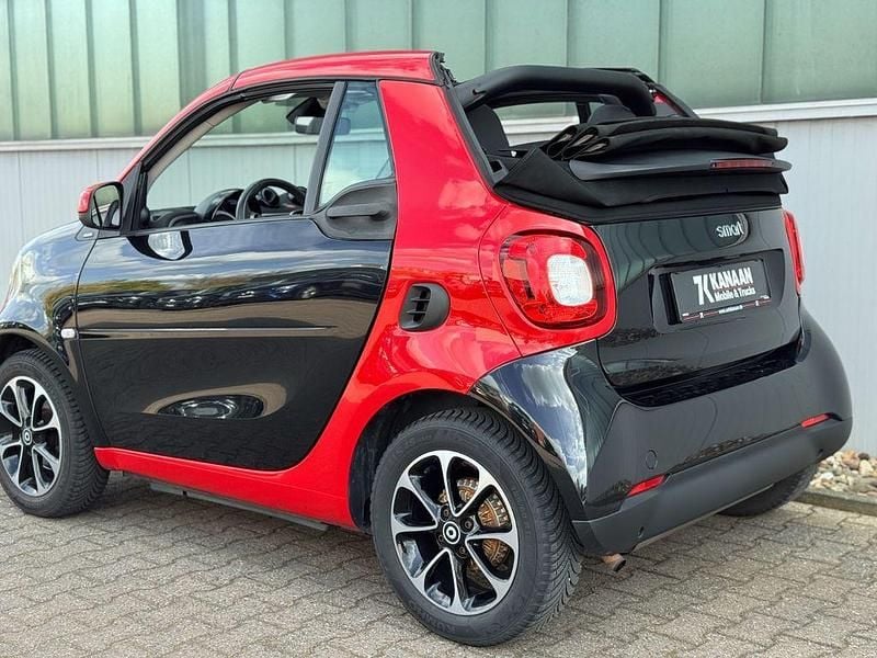 Gebraucht Smart ForTwo Cabrio Passion 71 PS (52 kW) 2016 Schwarz Cabrio