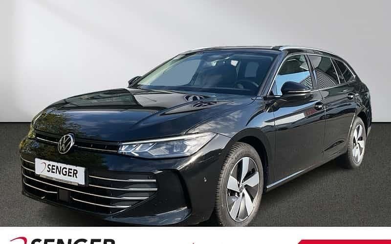Grenadillschwarz metallic Gebraucht 2025 VW Passat Business Kombi | 35.580 € (Fairer Preis) - Bild 1/4