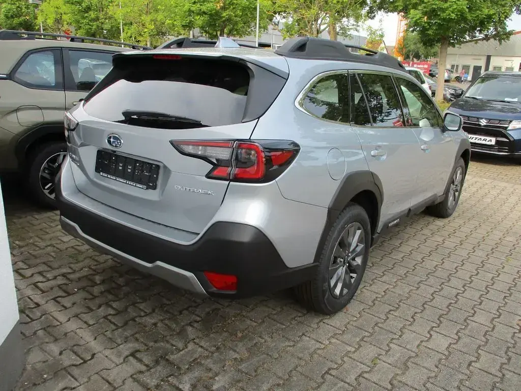 Neu Subaru Outback Active 169 PS (124 kW) 2026 Silber Limousine