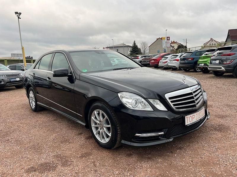 Schwarz Gebraucht 2012 Mercedes E250 AMG Limousine | 17.000 € (Fairer Preis) - Bild 1/4