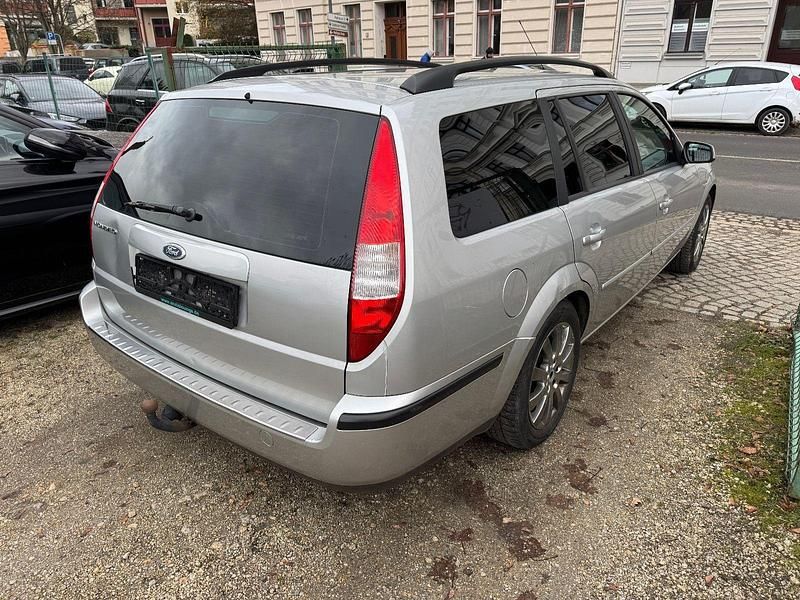 Gebraucht Ford Mondeo Ambiente 145 PS (106 kW) 2005 Other Kombi