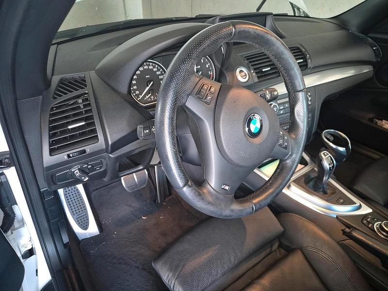 Gebraucht BMW 135 Cabriolet 306 PS (225 kW) 2011 Weiß Cabrio