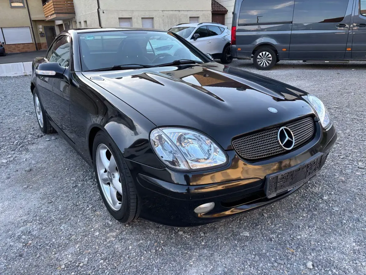 Gebraucht Mercedes SLK200 163 PS (119 kW) 2002 Schwarz Cabrio