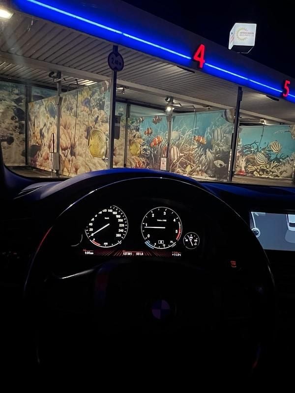 Gebraucht BMW 520 Luxury Line 184 PS (135 kW) 2011 Schwarz Limousine